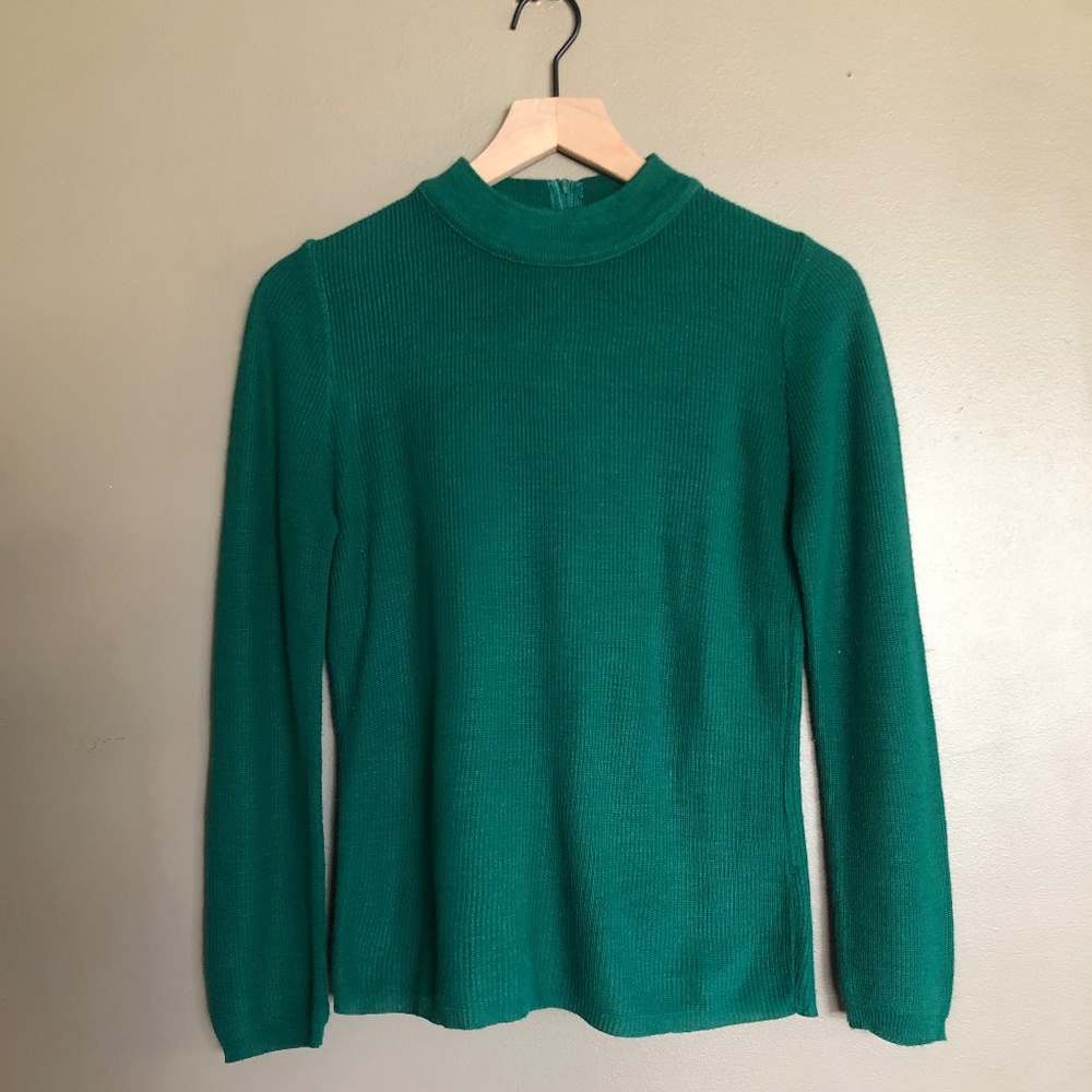 🐢 Emerald Green Vintage Sweater 🌵